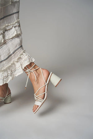 estilo emporio stinger wrap heel